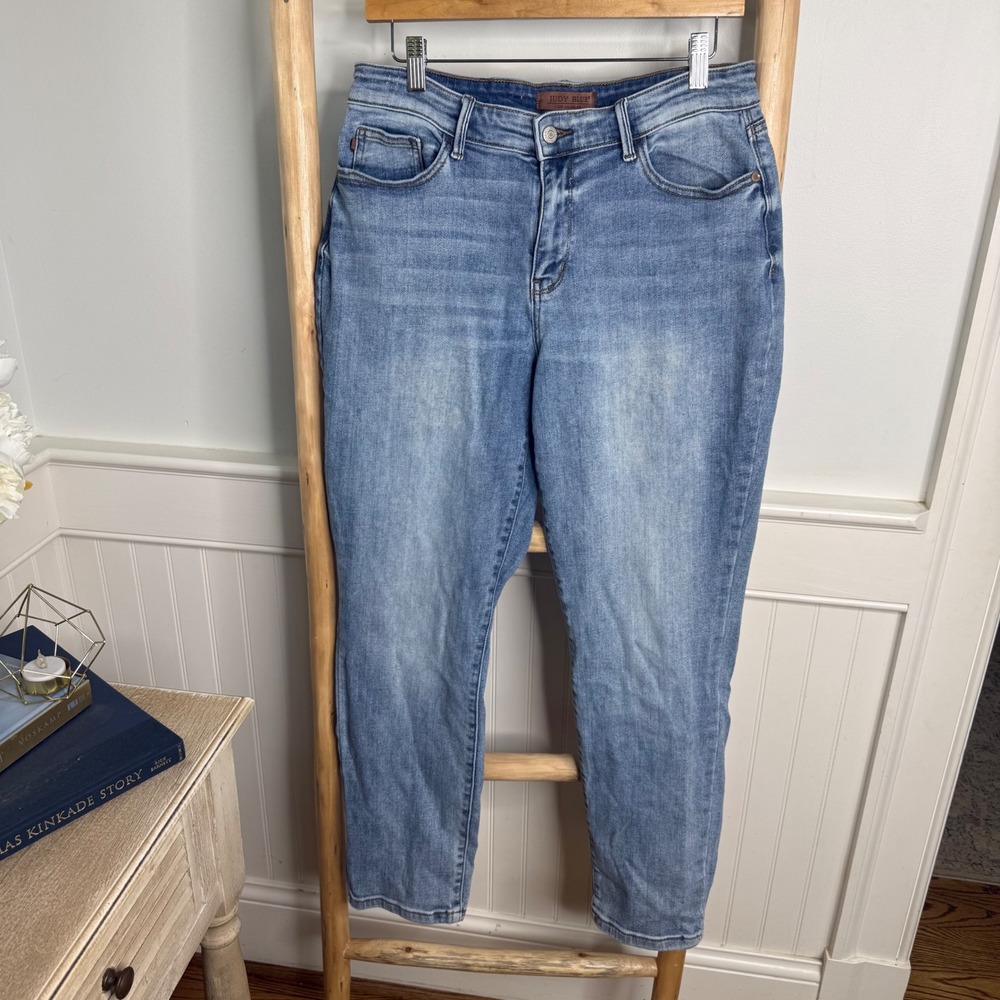 Judy Blue Los Angeles Slim Fit Jeans Medium Wash Blue Womens 13/31